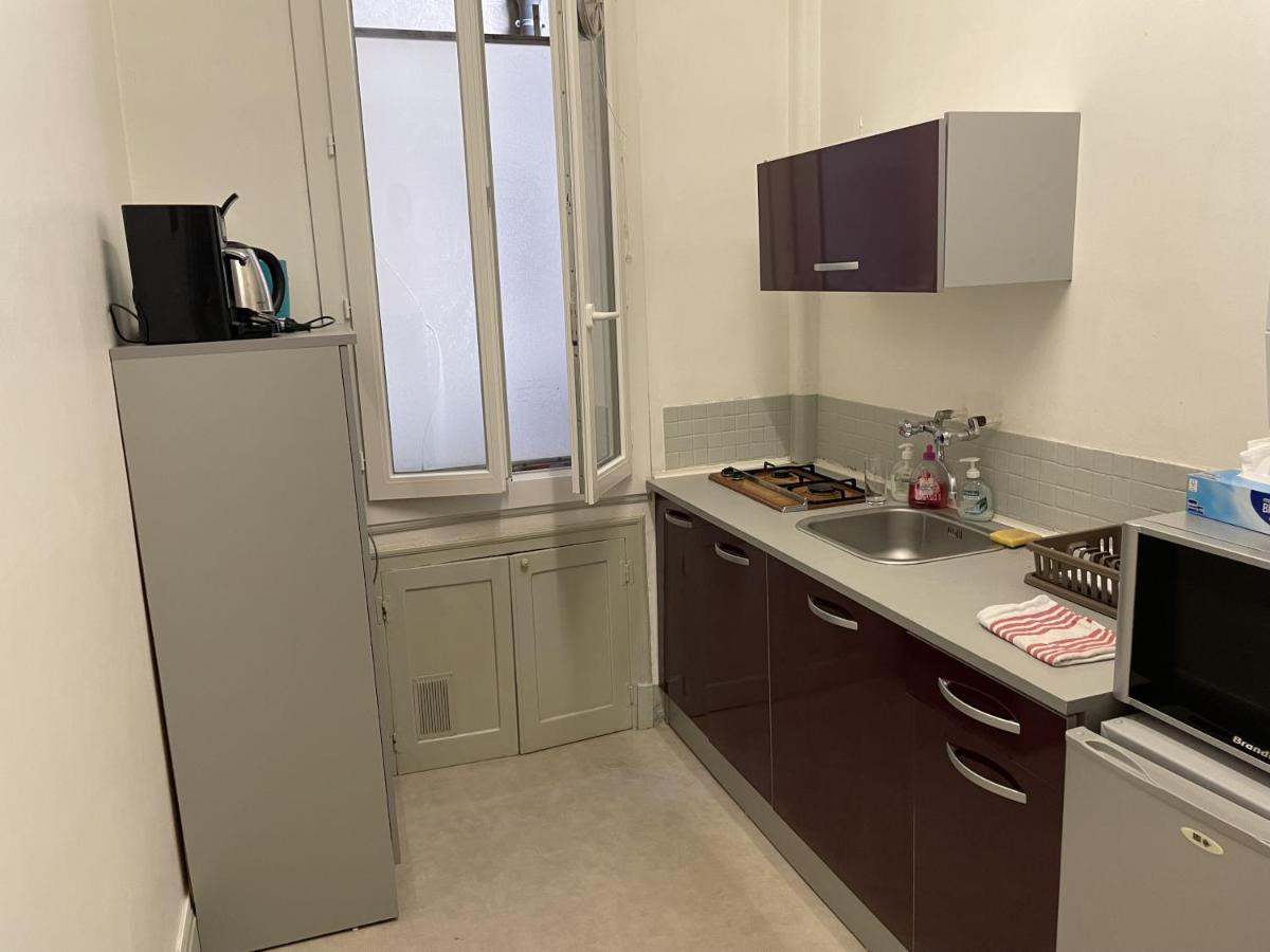 Grand F1 Au Centre-ville De Appartement *